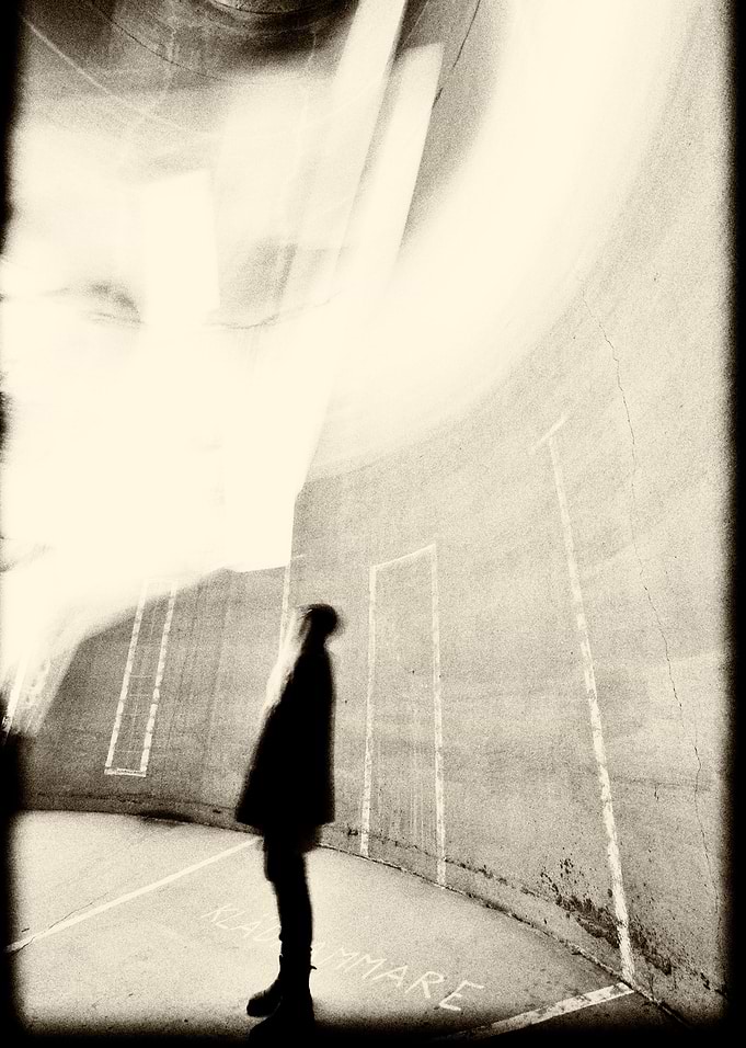 Artistic urban motion blur