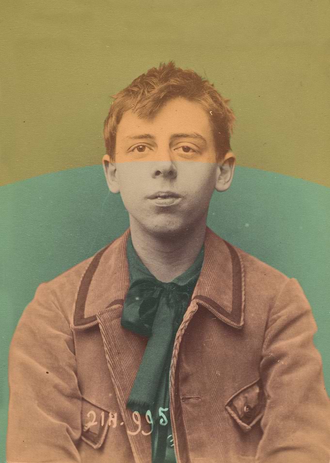 Sometimes colours tell stories. Vintage photos with a f ...