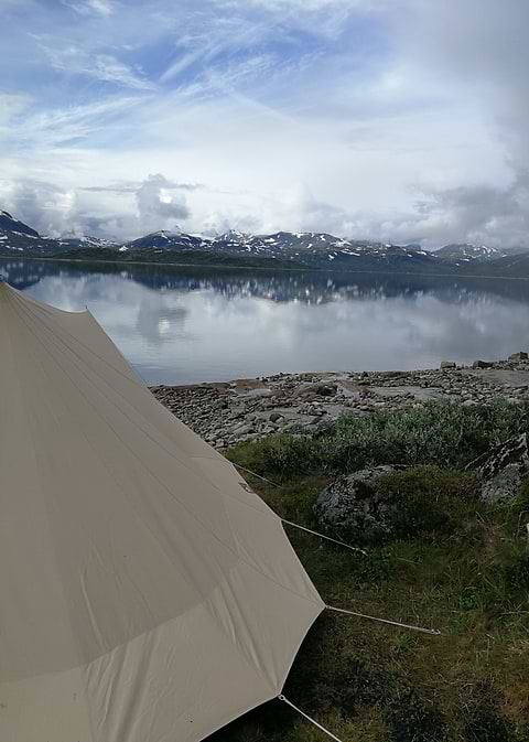 Staying at the Tyin lake in Norway
