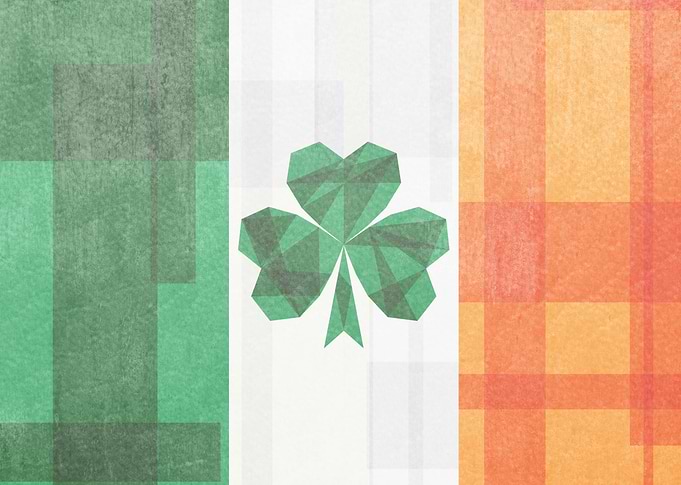 Ireland Shamrock Flag