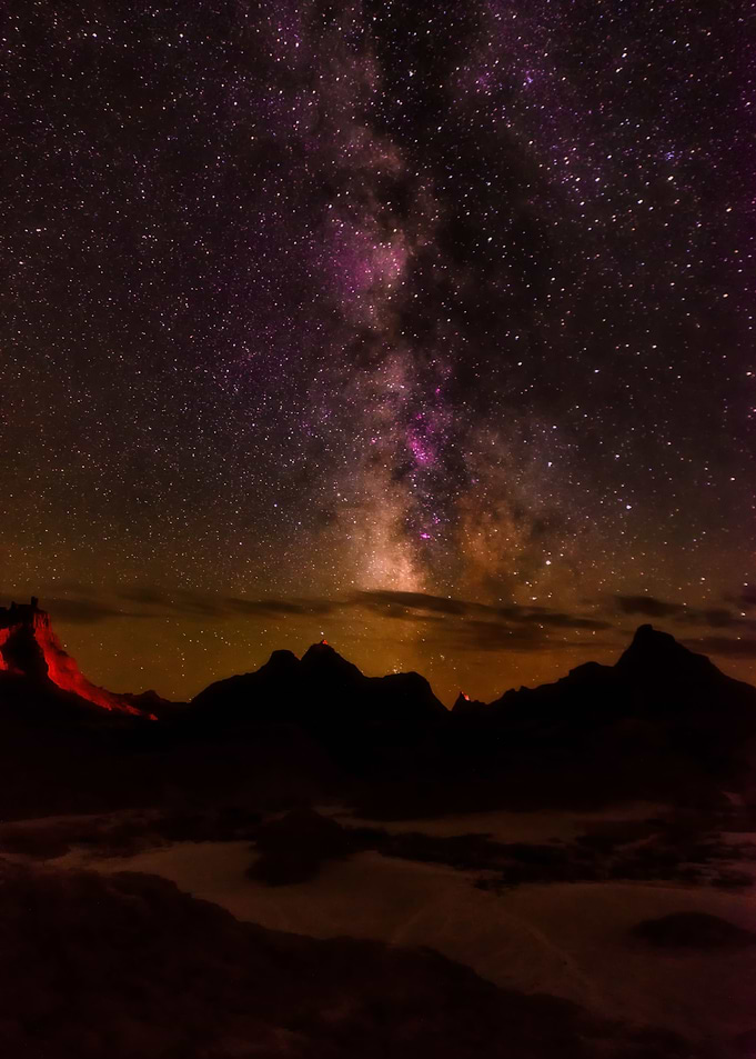 Milky Way over the Badlands NP