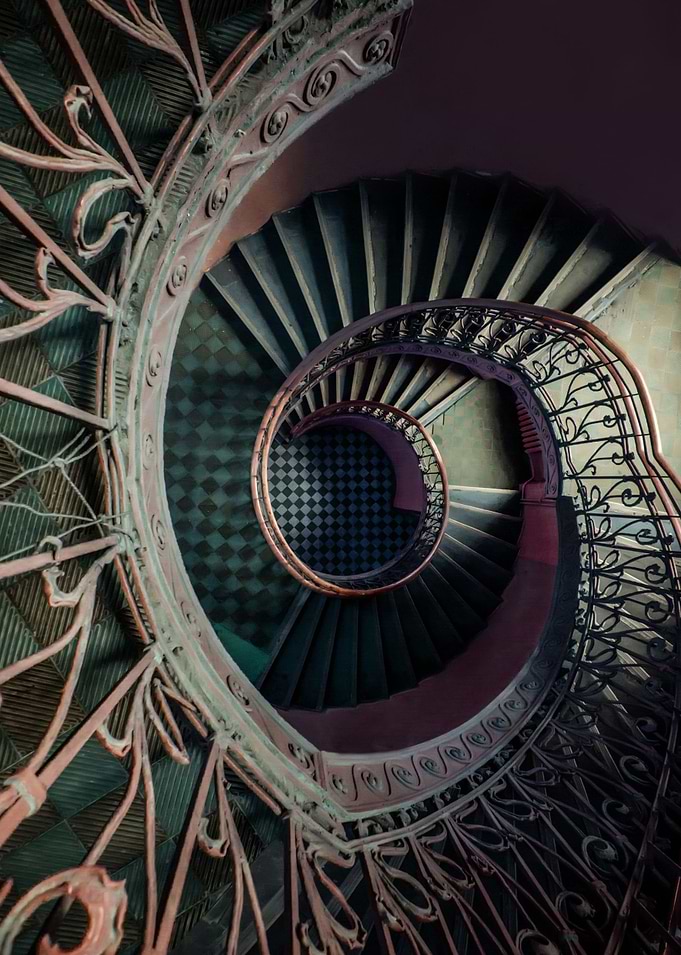 Pretty ornamented art deco spiral staircase