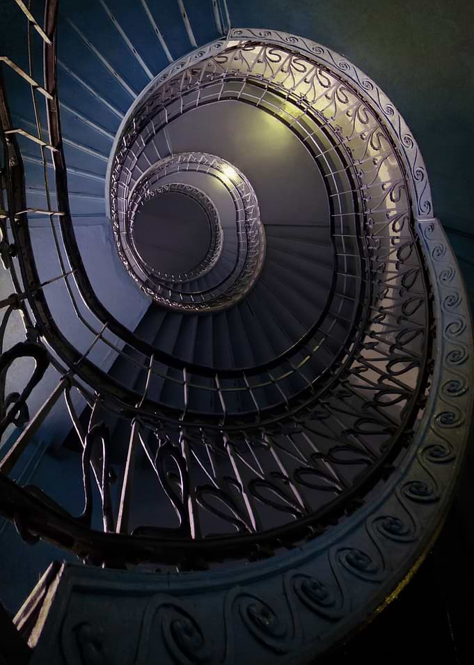 Art Deco ornamented spiral staircase