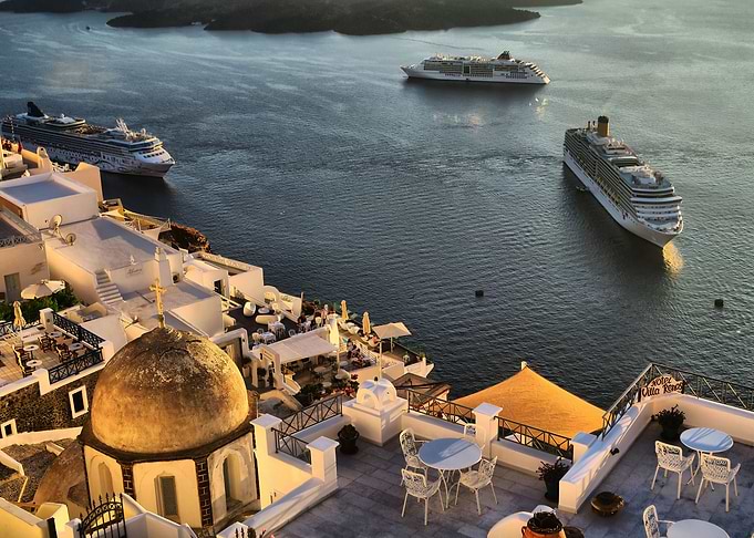 Fira Santorini i