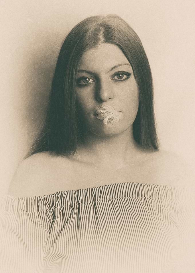 CIRCUS GIRL