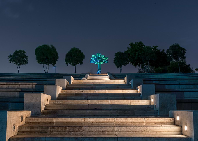 Dubai park at night