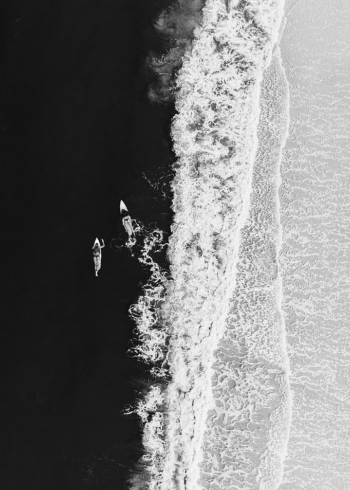 Ocean Surfing Girls