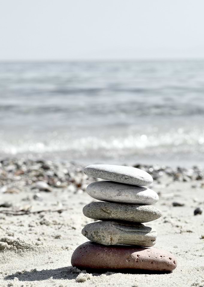 Balancing pebbles