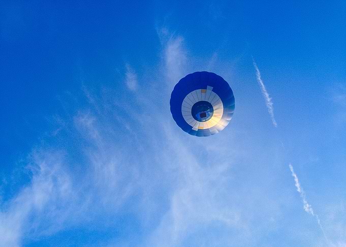 Blue balloon