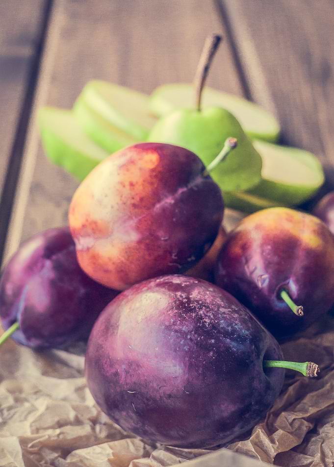 Fruits pear and plums
