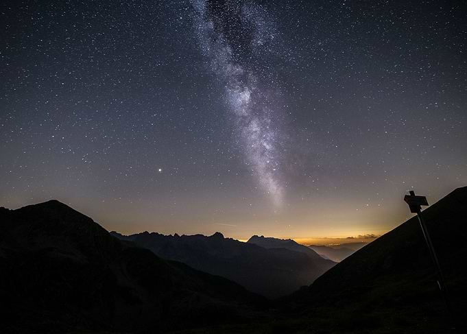 Milky way rising