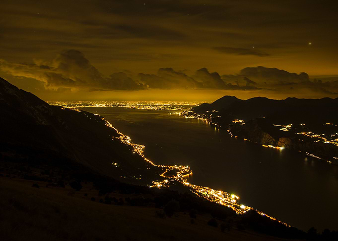 Lake Garda sleeping deeply