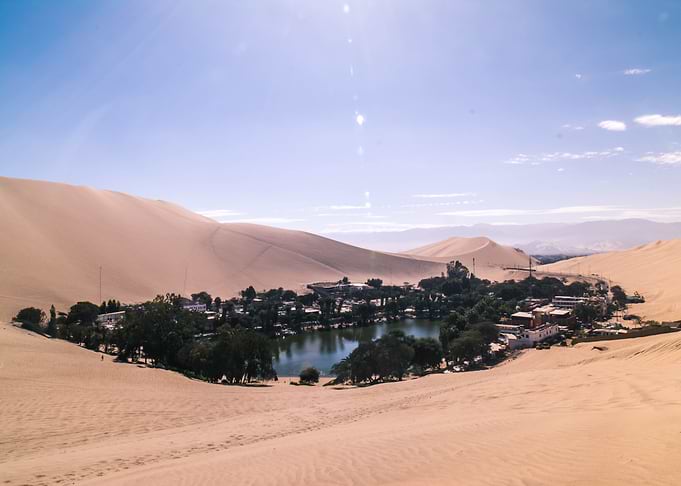 Huacachina City