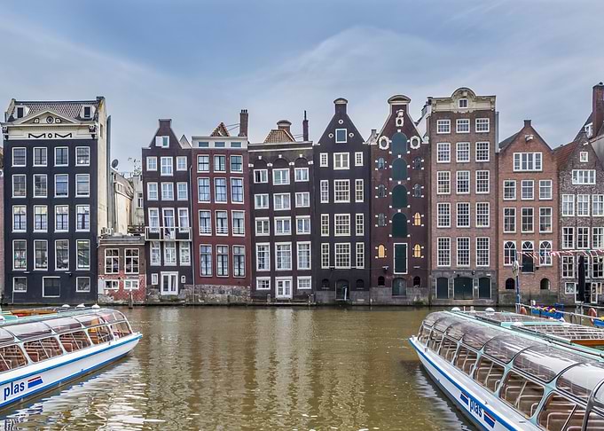 AMSTERDAM Damrak