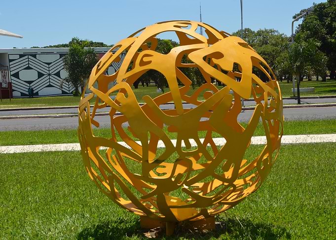 Globe