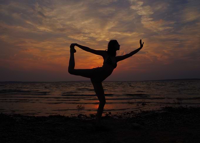 Dancers Yoga Pose