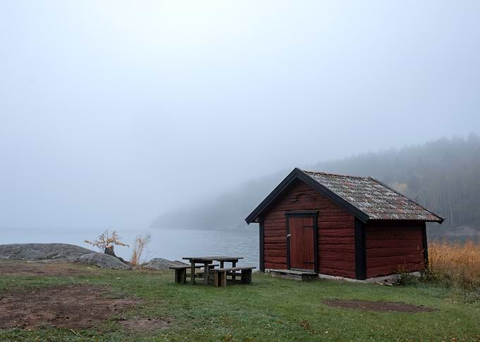 shed in bay