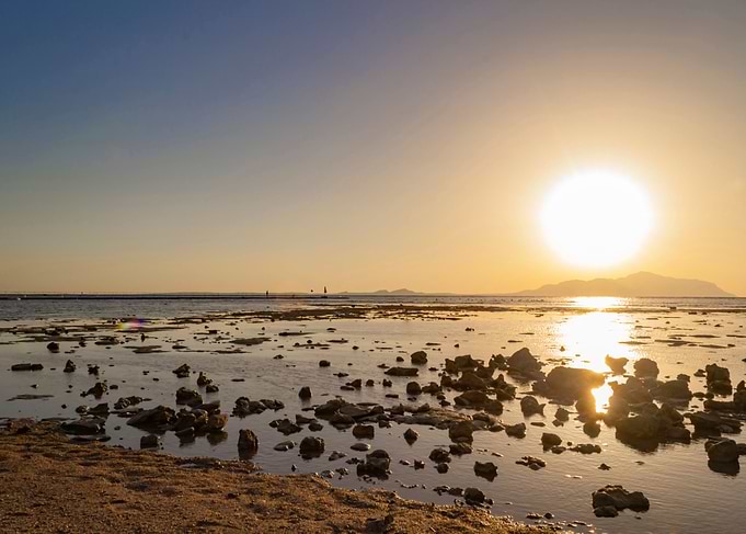 Beautiful sunset on sea Si