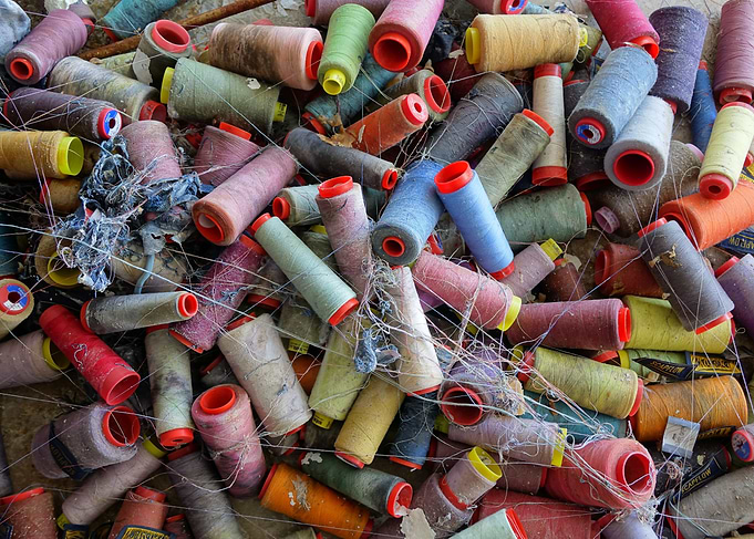 Abandoned yarn bobbins