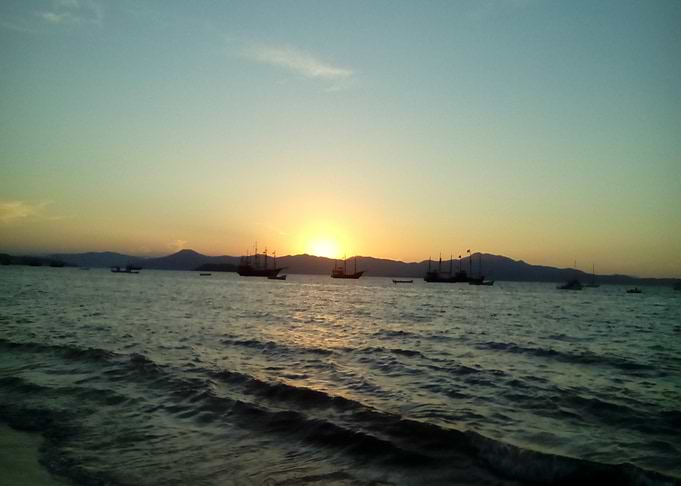 Mar ao atardecer