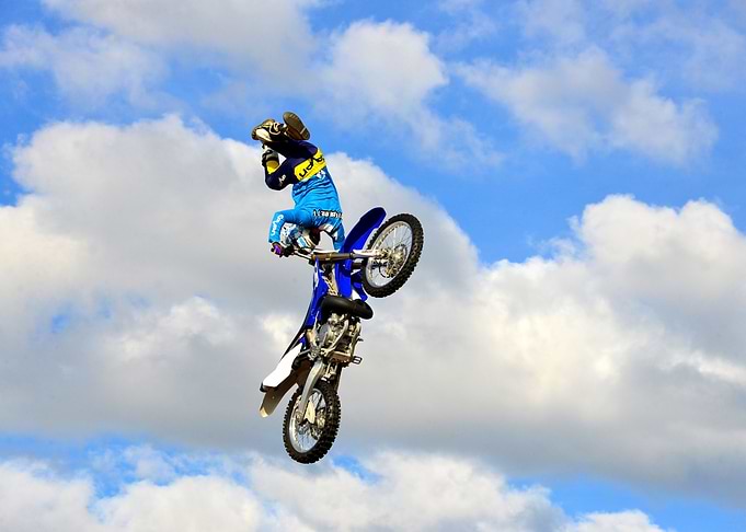 Motorcycle jumping work 8