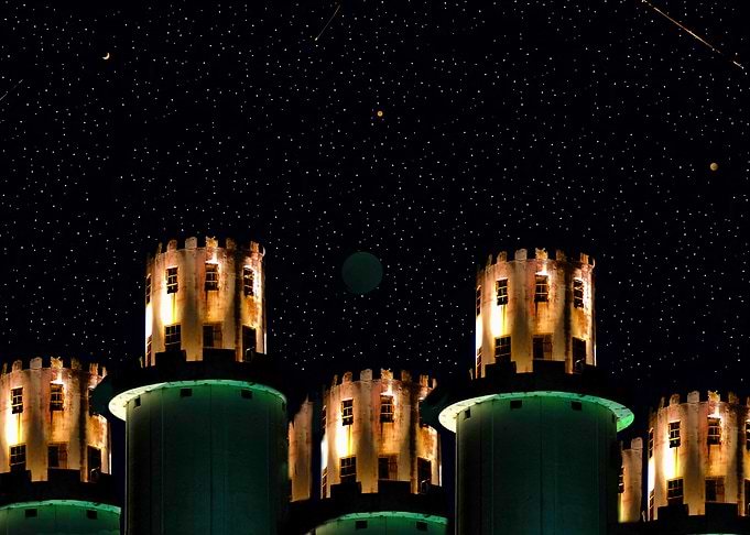 New moon over the castles