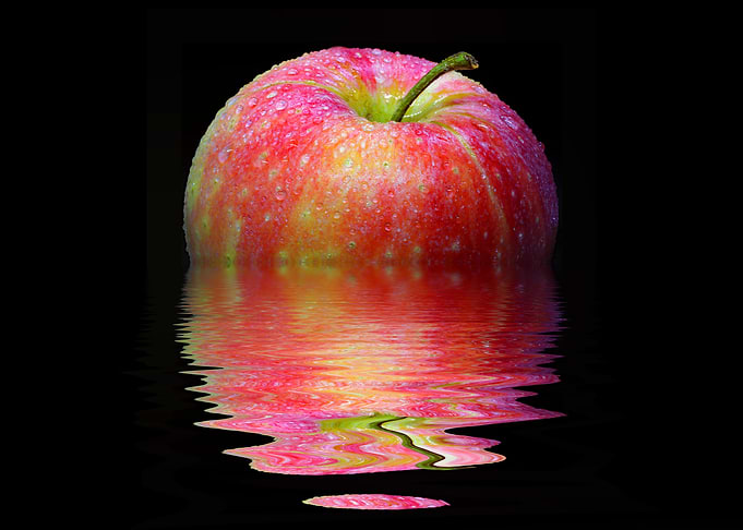 Reflection of An Apple