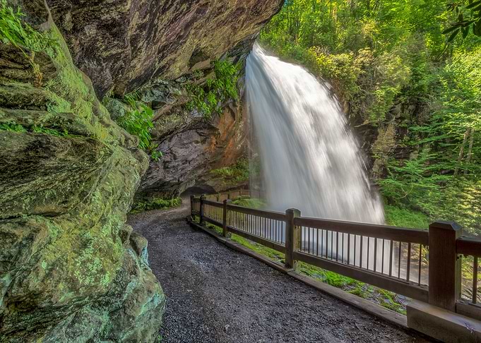 DRY FALLS NC