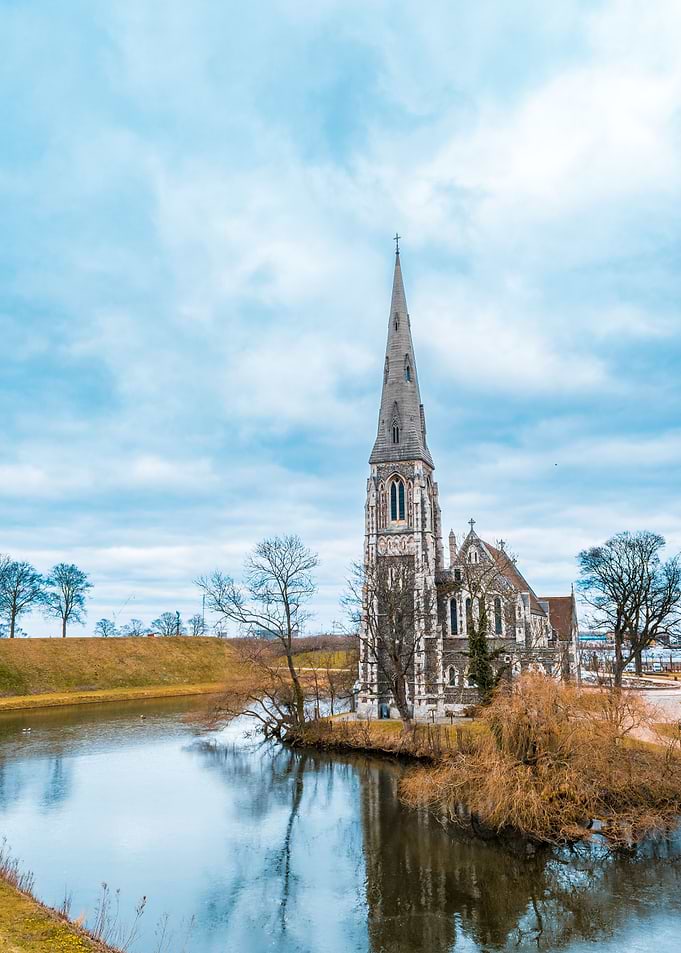 The lonely Church