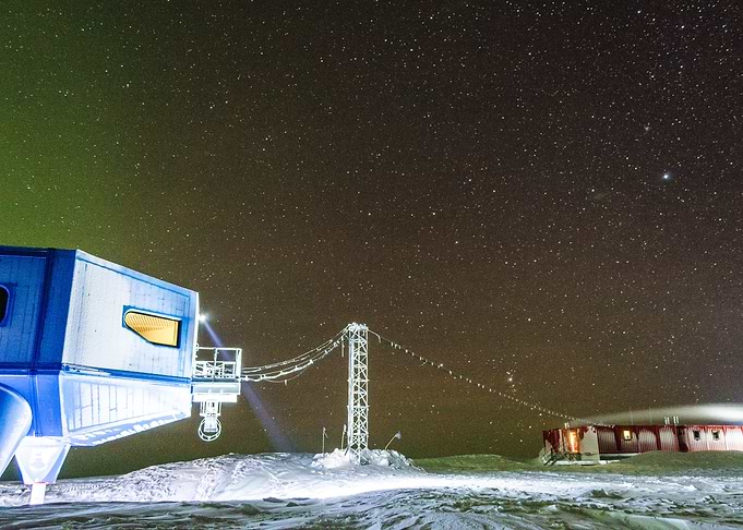 antarctic ice base