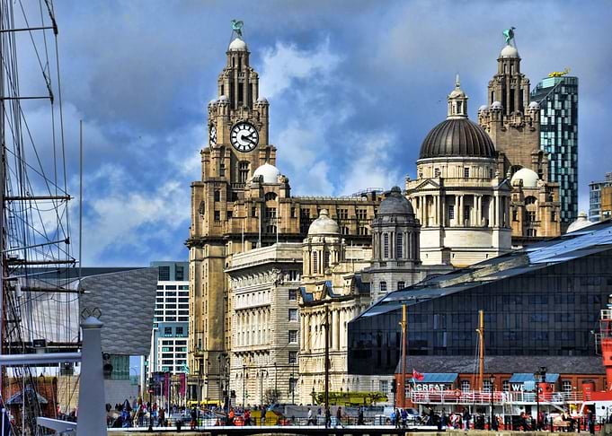 the three graces 2001