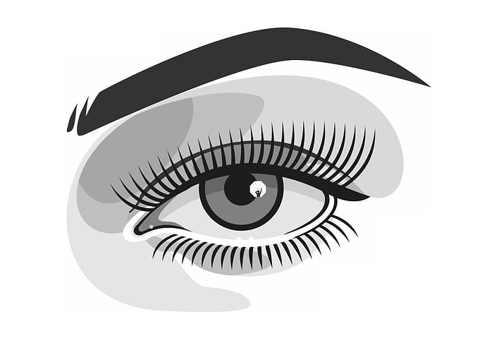 Woman eye with reflection