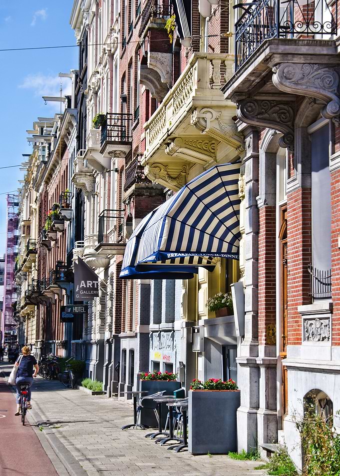 Amsterdam Street