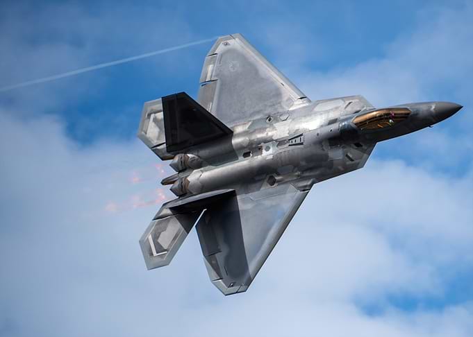 F22