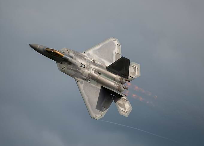 F22