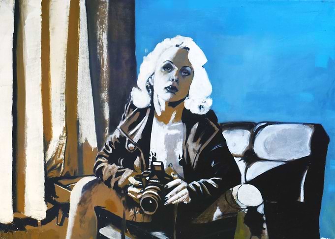 girl with a camera