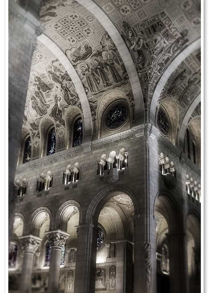 Arches in Black and White