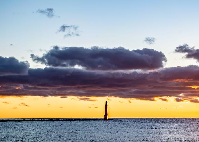 Tranquil Horizon