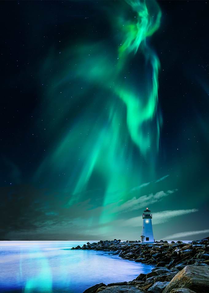 Lighthouse and the aurora