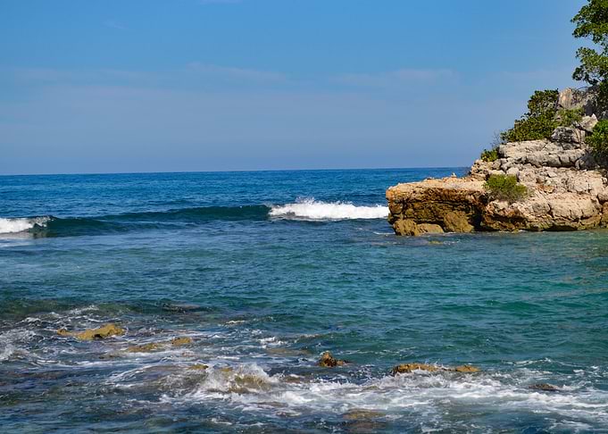 Rocky Ocean