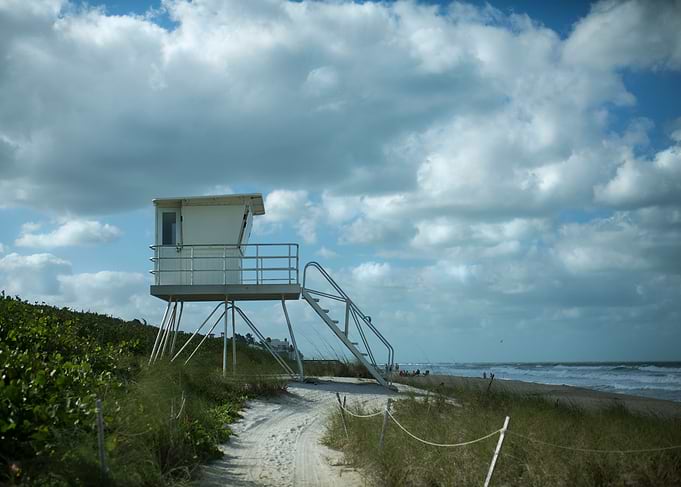 Lifeguard cabin