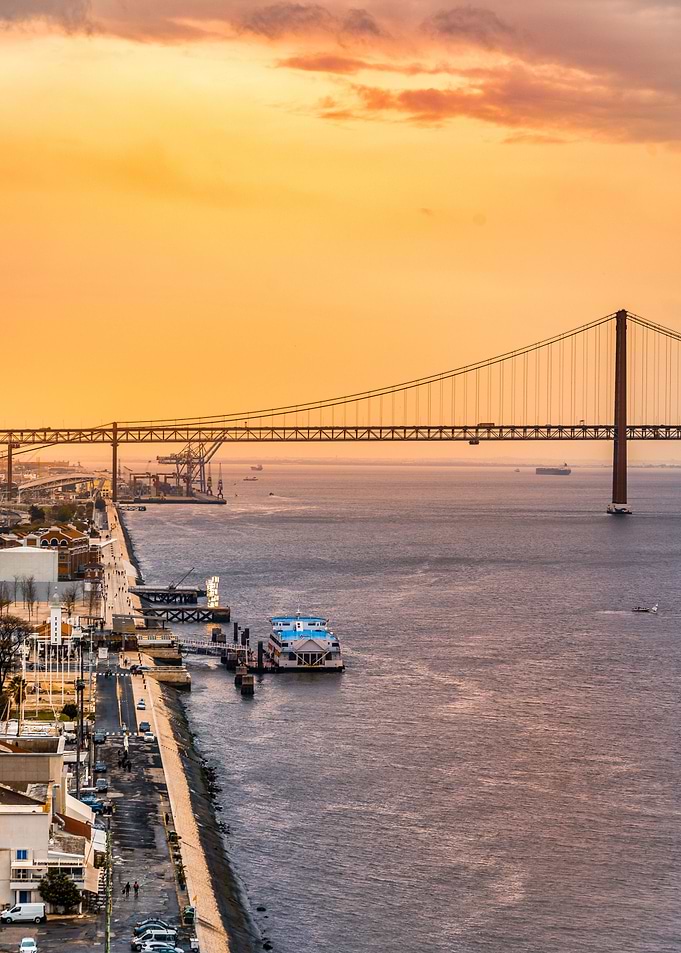 25 de Abril Brigde