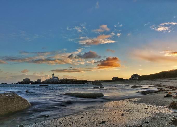 First light at Pontusval