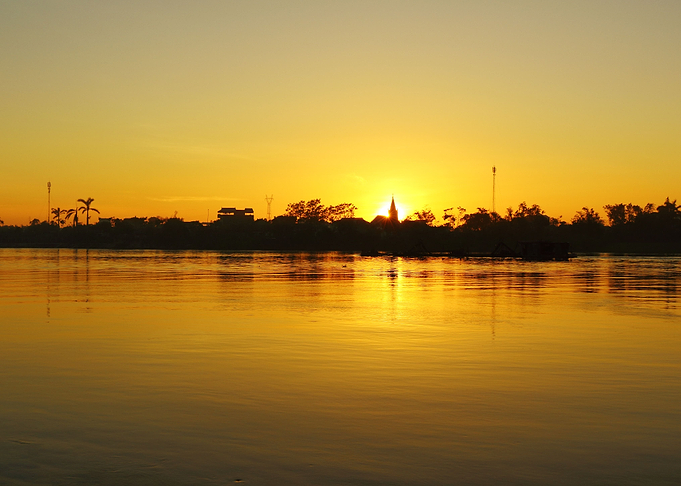Quiet sunset over river