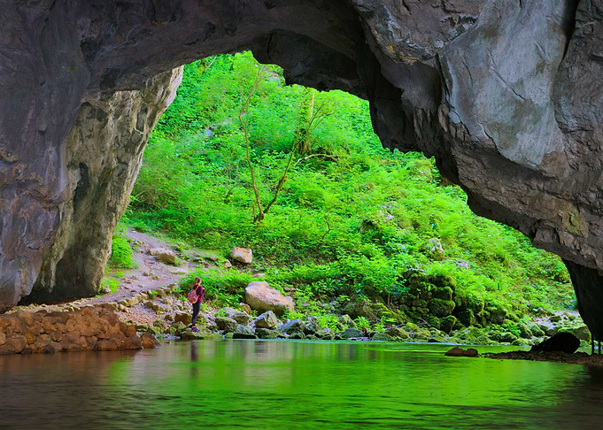 Cavescape 1