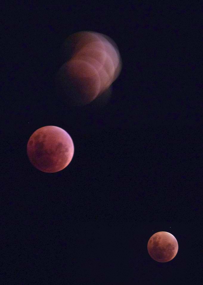 Red moon