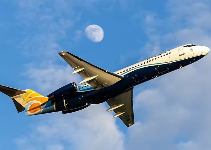 Fokker 100 mooncrosser
