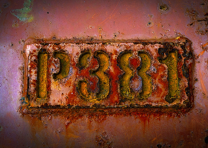 P381