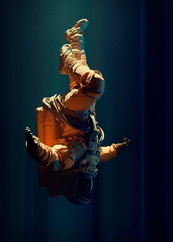An astronaut in Limbo