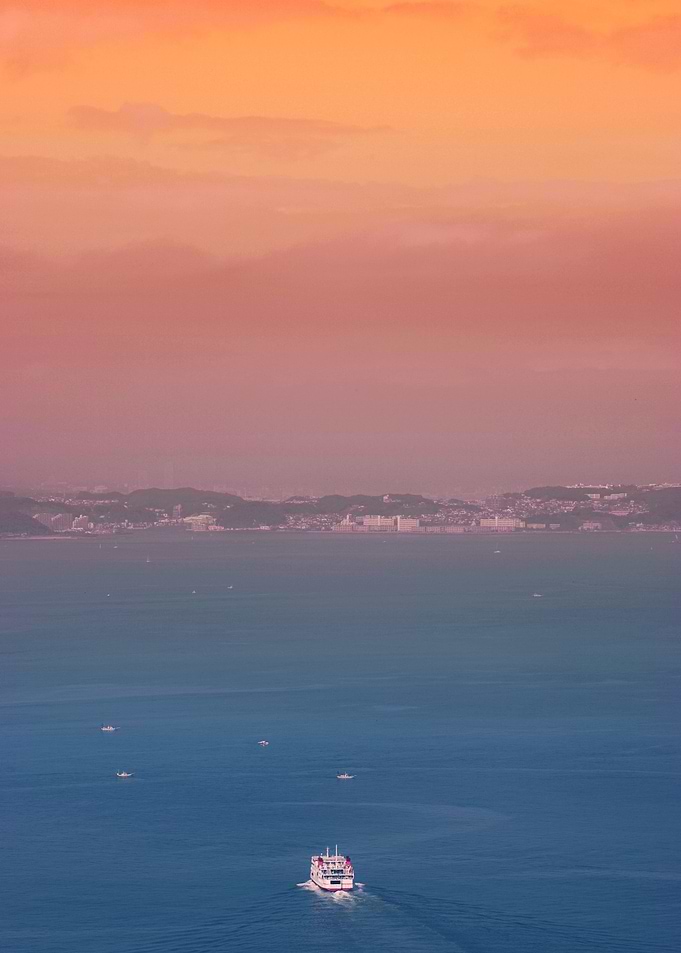 Into the bay